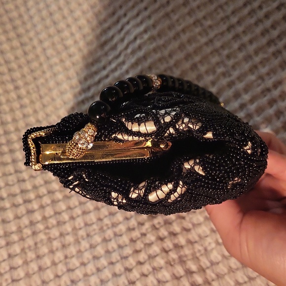 Lily Scott Vintage Lace Beaded Cameo Metal Evening Purse JT - Picture 4 of 6